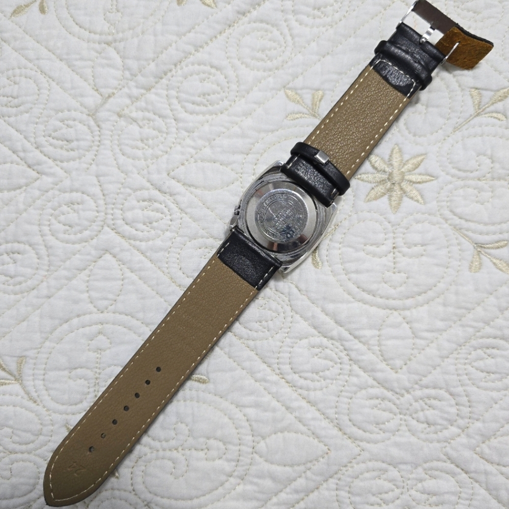 Vintage Seiko 5 Men's Watch 6119-7410 Automatic Asymmetrical Case Black - Picture 7 of 7